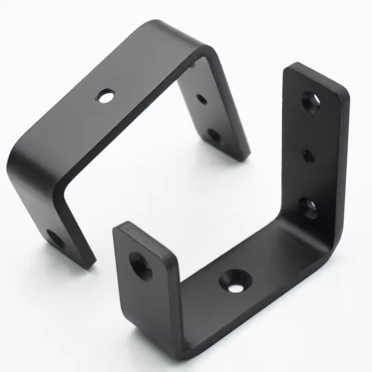 Melyek az egylyukasztógép-alkatrészek konkrét alkalmazásai az ipari területen?